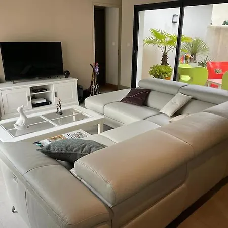 Villa De Plain Pied A 50 Metres De La Plage