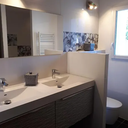 Villa De Plain Pied à 50 Mètres De La